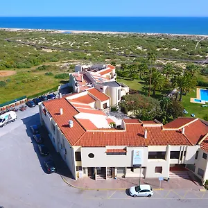 Da Lota - Beachfront Hotel Manta Rota