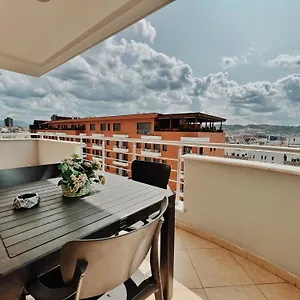Cozy Rooftop - Your Home, Away From Home! Apartment Tirana